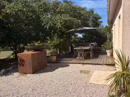 maison rénovée 85 m² – terrain 2000 m² – calme – sans vis-à-vis