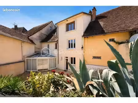 maison 11 pièces 177 m²