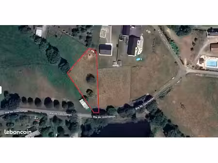 beau terrain constructible 2000m2