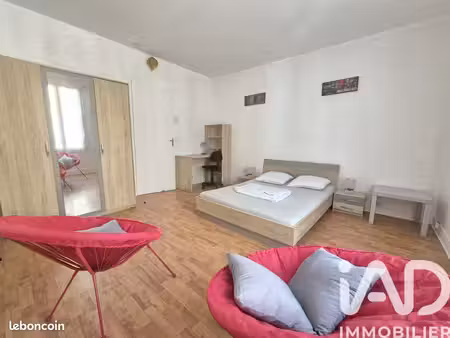 studio 1 pièce 33 m²