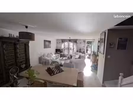 mas 4 pièces 99 m²
