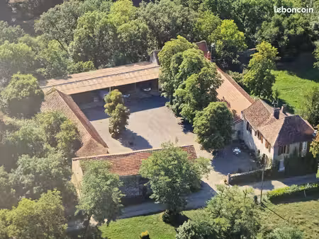 propriété 12 pièces 310 m²