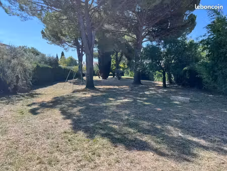 terrain constructible de 1473 m2