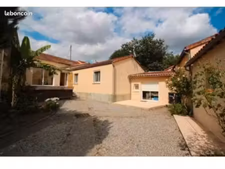 maison 6 pièces 150m2