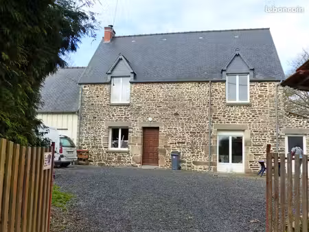 maison à la campagne