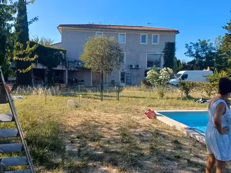 appartement t6 180m2 5 chambres clim terrasse 70m2 jardin 2000m2 piscine 9x5 parking garag