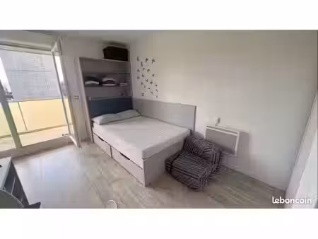 studio 1 pièce 17 m²