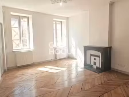 appartement 4 pièces 107 m²