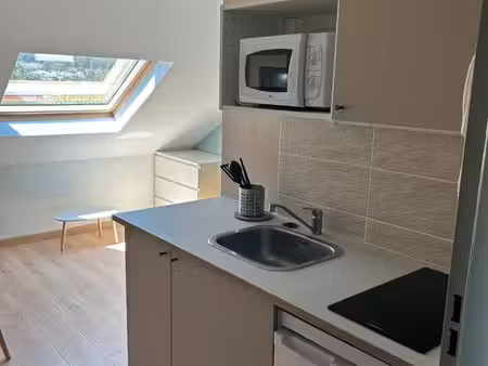 location studio meublé