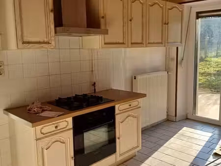 a louer appartement à pouru saint rémy
