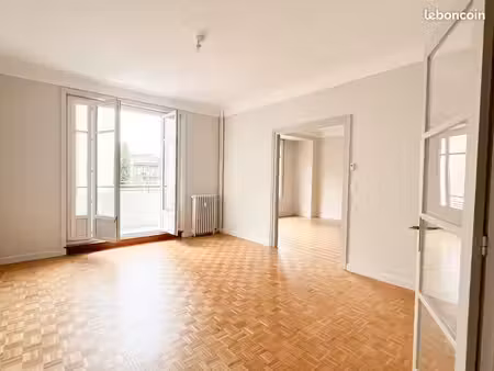 t3 de 94 m² - grand séjour avec parquet – quartier grammont