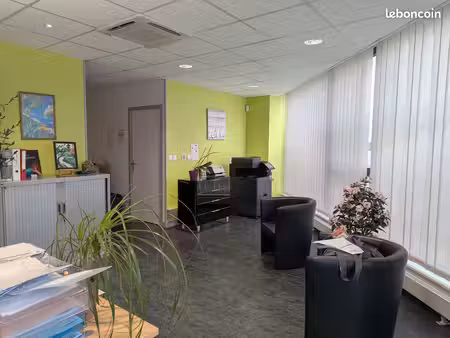 bureaux lumineux 115 m²  plain-pied  aucun travaux