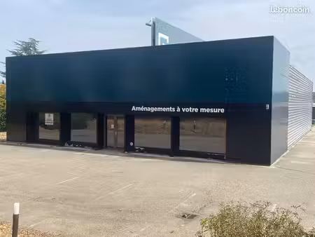 local commercial à louer