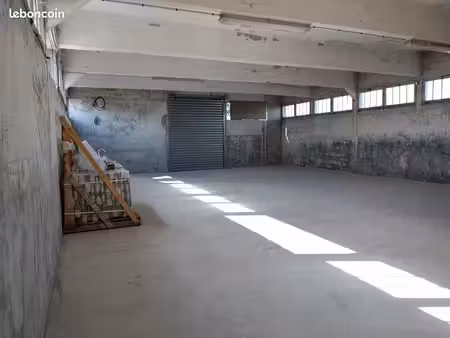 local 140m²