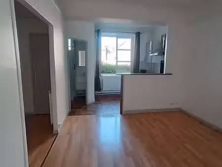 t1 bis 33m2 avec espace nuit séparé - chauffage inclus