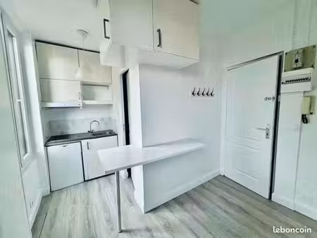 studio à louer à chaville