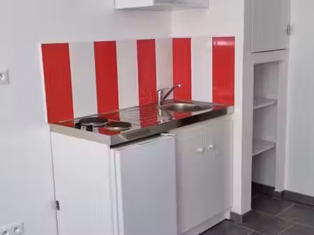 studio au calme avec terrasse privative