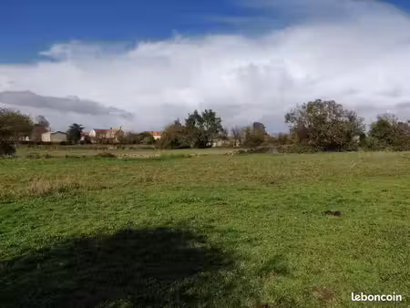 terrain 359 m² benet