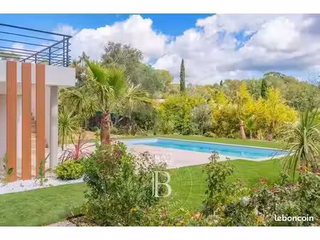 villa 6 pièces 185 m²