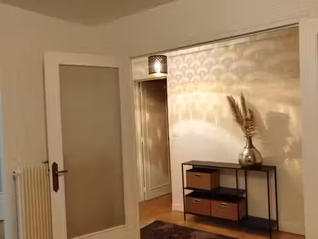 appartement contemporain 100 metres carrés  prestations de qualité
