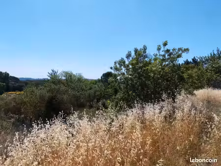 terrain 628 m² lorgues