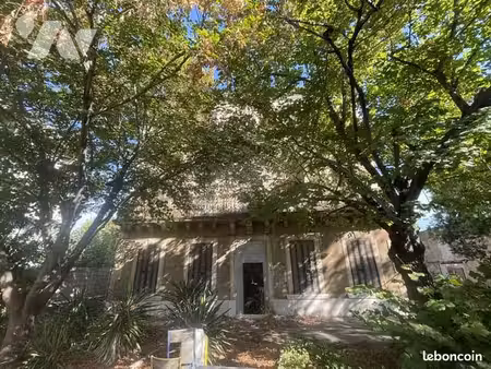 maison 12 pièces 682 m²