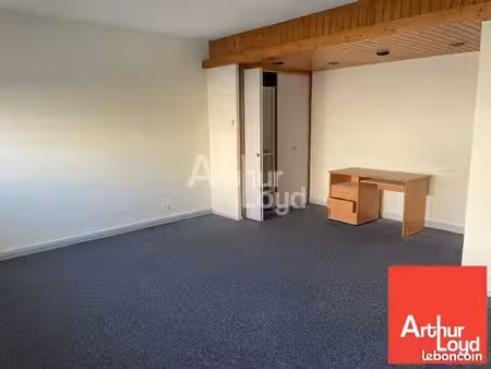 local commercial 65 m² la roche sur yon