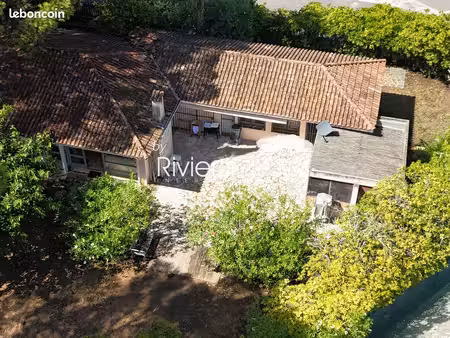 villa 4 pièces 100 m²