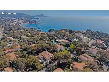 villa 5 pièces 141 m²