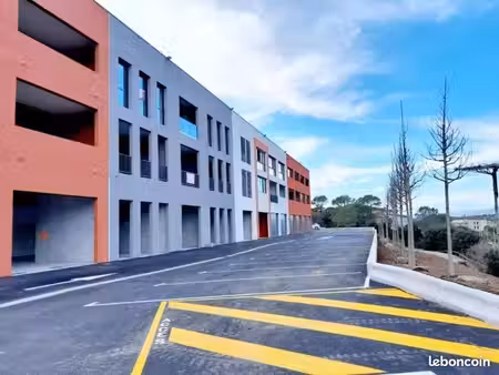 bureaux 62 m² saint-raphael