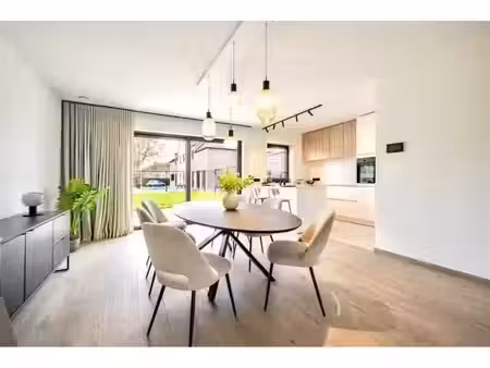 maison à vendre à maria lauwershof 15 wielsbeke (rbw80811)