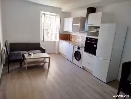 location t3 meublé 48m2