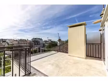 duplex 2 pièces avec terrasse et véranda hyper centre de s