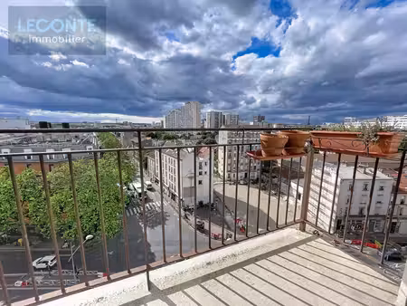 studio avec balcon