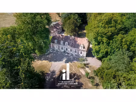 proche vaux-le-vicomte - domaine de 650 m² – ancien relais de chasse  longère et dépendanc