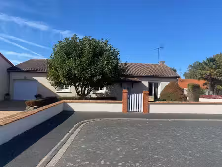 maison pain pied lys hautlayon