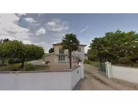 maison de 155 m² et dépendance de 63m²