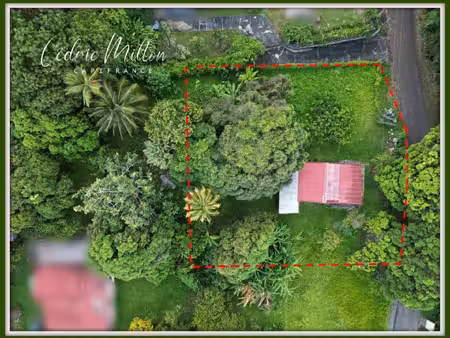 terrain plat de 1300 m² – au gros-morne