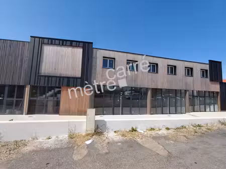 location entrepôt 166m² à 920m²
