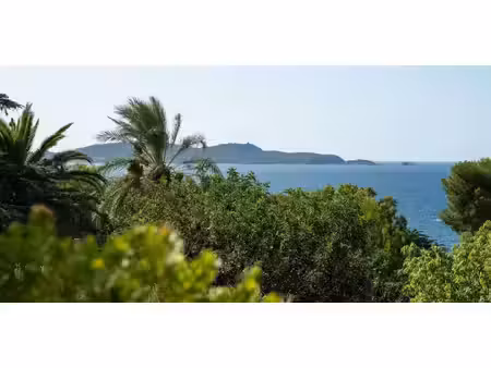 maison avec piscine en bord de mer hyeres (83)