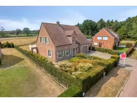 huis op 965 m² grond te koop in kasterlee