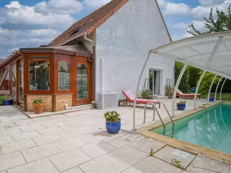 chalifert – maison familiale avec piscine sur un terrain de 827 m²