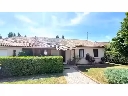 location maison 4 pièces 91.36 m² à naintre (86530)  845 €