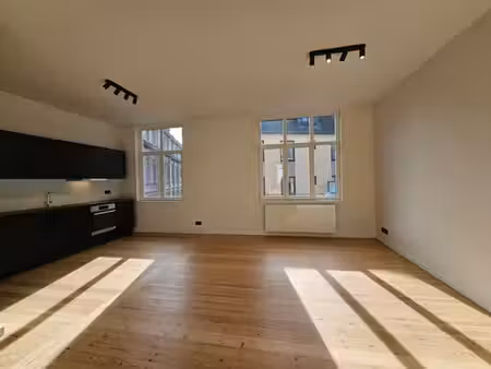 zada properties rue aux laines apt 1 ch renove balcon