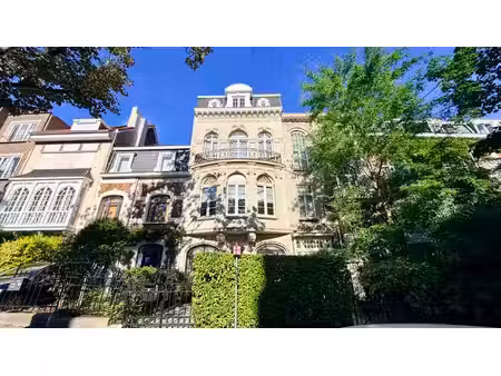 duplex d'exception dans un hôtel de maître de caractère
