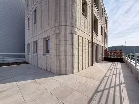 possibilité tva 6% ! appart 2ch et 2sdb avec grande terrasse