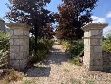 vente maison à camors (56330) : à vendre / 310m² camors