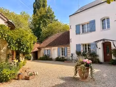 vente maison piscine à perrusson (37600) : à vendre piscine / 359m² perrusson