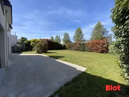 location maison à vern-sur-seiche (35770) : à louer / 153m² vern-sur-seiche