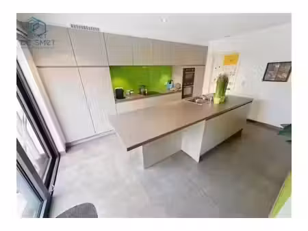 immeuble mixte à vendre avec 3 chambres   deftinge (rbw80750)